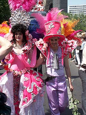 Aufnahme vom Christopher Street Day (CSD) 2002 in Berlin