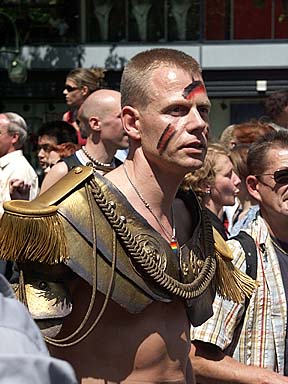 Aufnahme vom Christopher Street Day (CSD) 2002 in Berlin